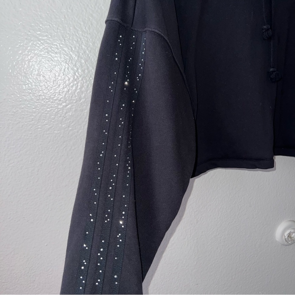 Adidas Originals Women's Basketball Cropped Hoodie - Picture 3 of 3